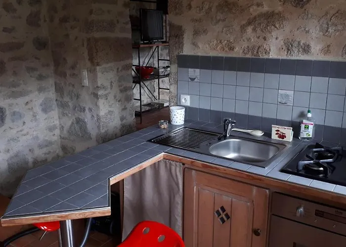 Demeure Du Castel לינה וארוחת בוקר